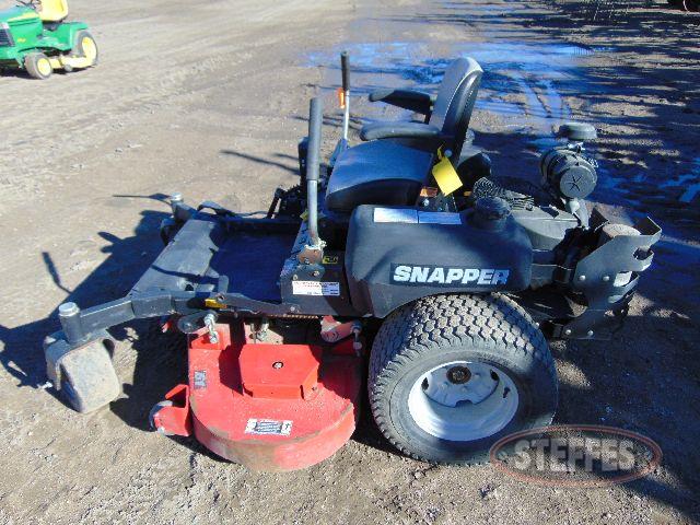 2004 Snapper M25611_1.jpg